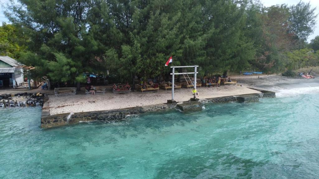 Sandy Beach Bungalows Gili Air Exterior photo
