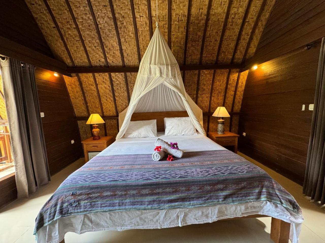 Sandy Beach Bungalows Gili Air Exterior photo