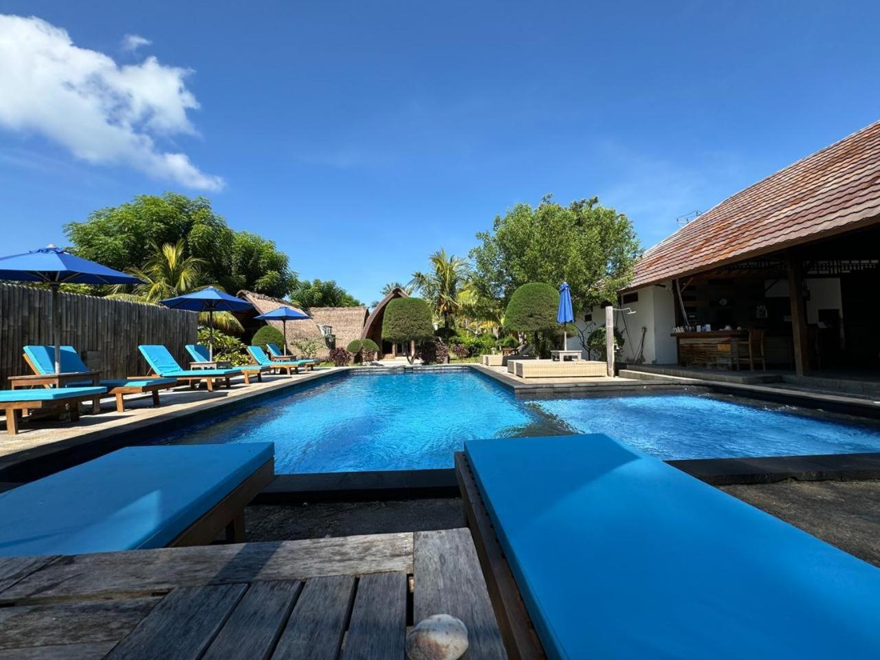 Sandy Beach Bungalows Gili Air Exterior photo