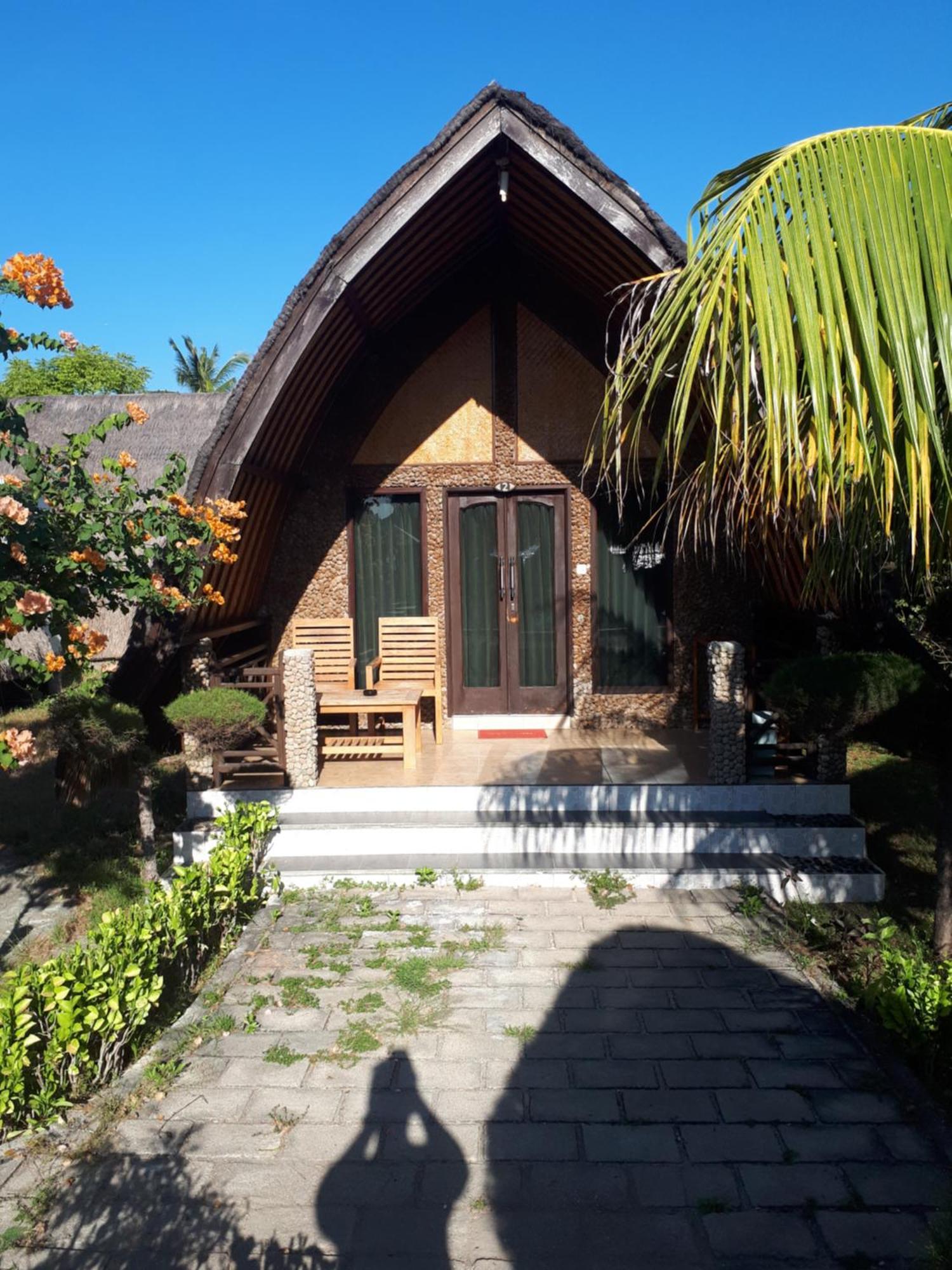 Sandy Beach Bungalows Gili Air Exterior photo