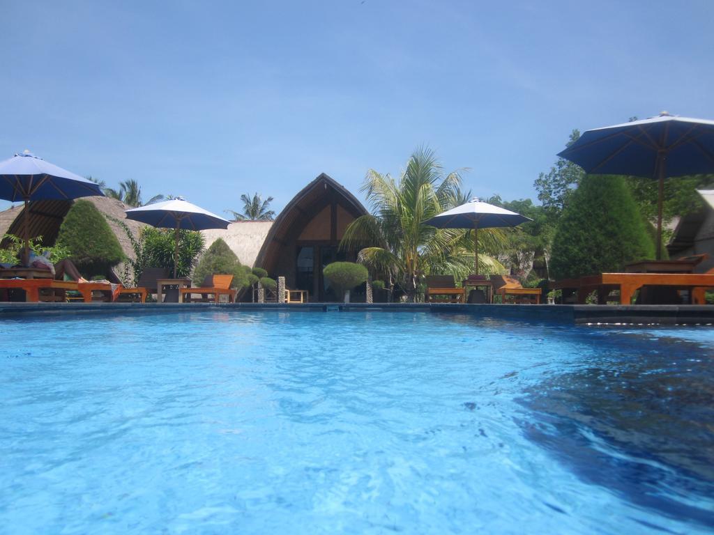 Sandy Beach Bungalows Gili Air Exterior photo