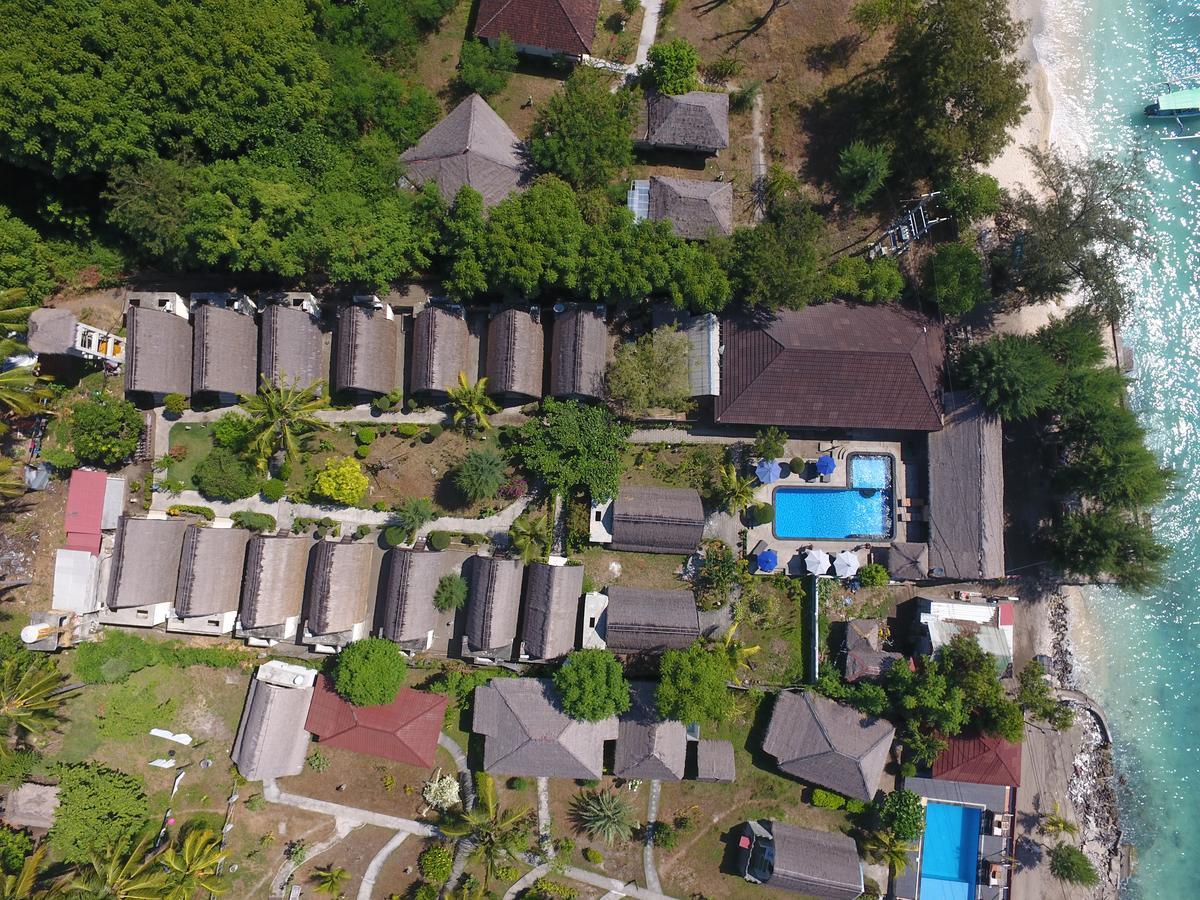Sandy Beach Bungalows Gili Air Exterior photo