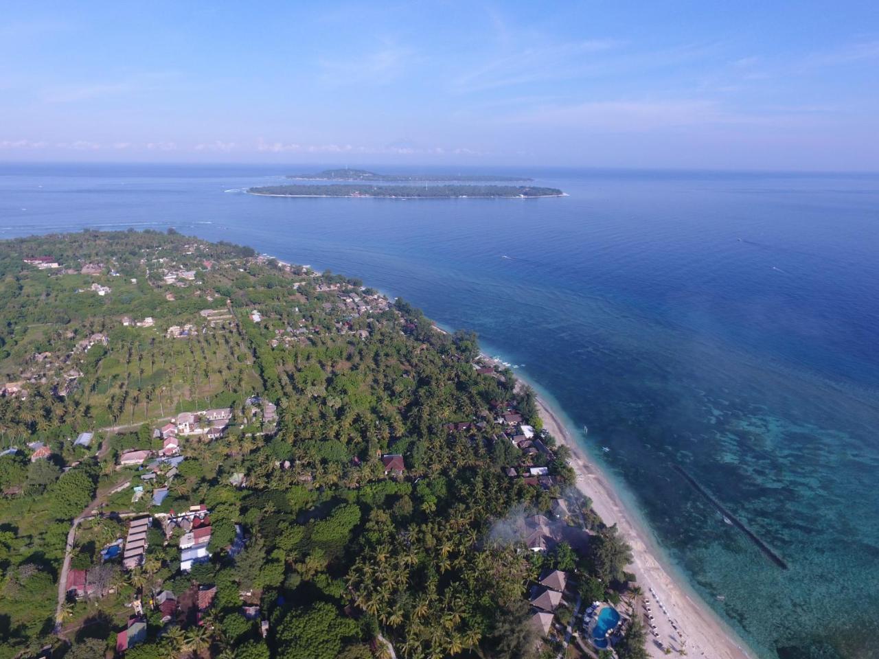 Sandy Beach Bungalows Gili Air Exterior photo