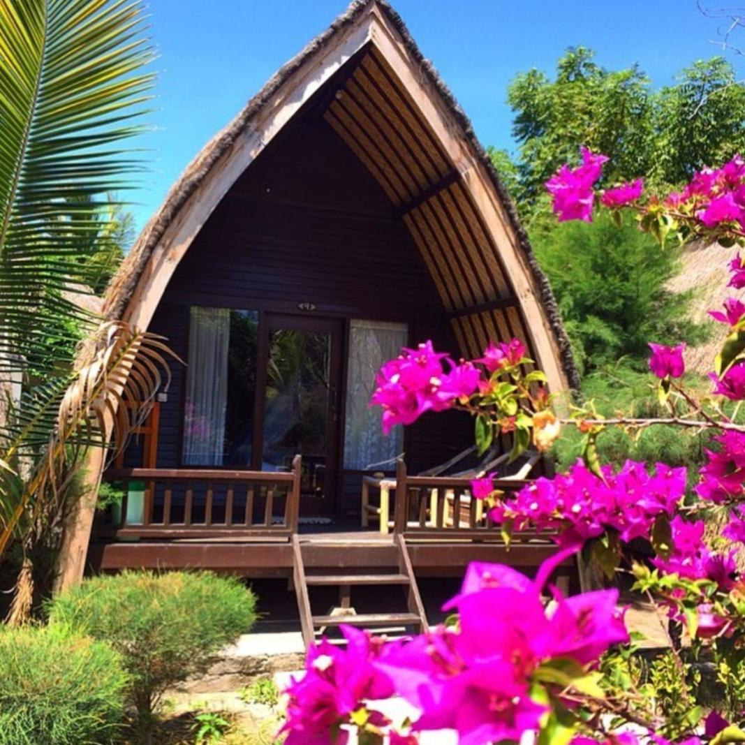 Sandy Beach Bungalows Gili Air Exterior photo